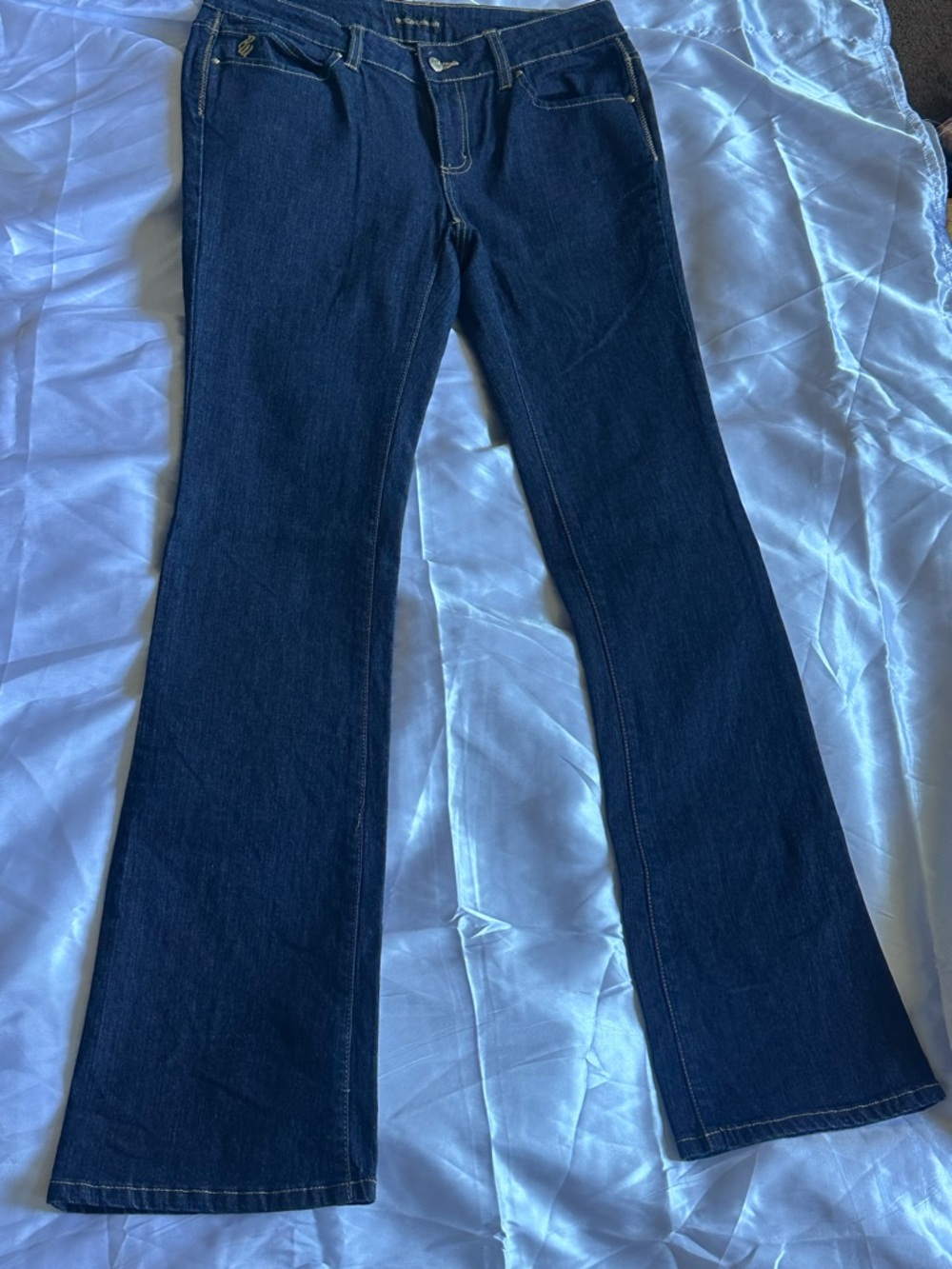 Rocawear Navy Flare Jeans with Gold Sequin Back Pockets - Picture 3 of 8